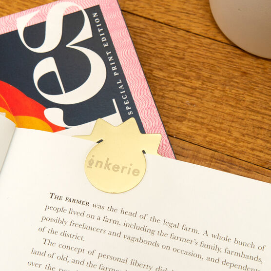 Metal paperclip bookmarks